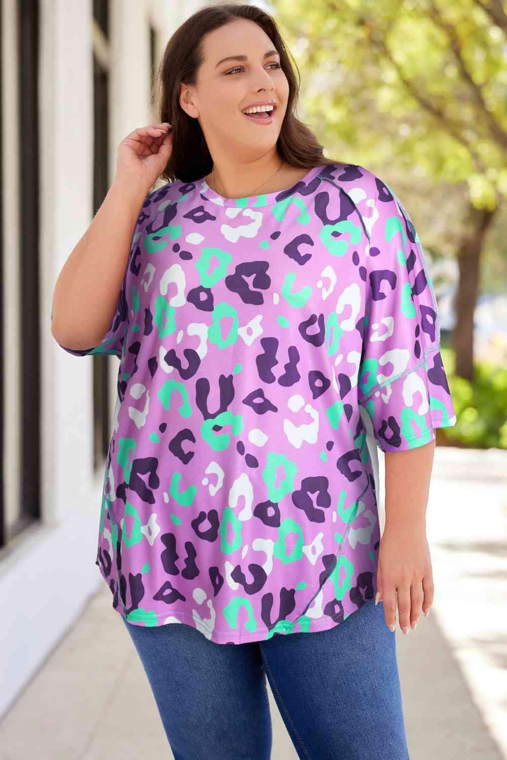 Plus Size Leopard Exposed Seam Tee Shirt Heliotrope Purple Women's T-Shirts - Tophatter Daily Deals