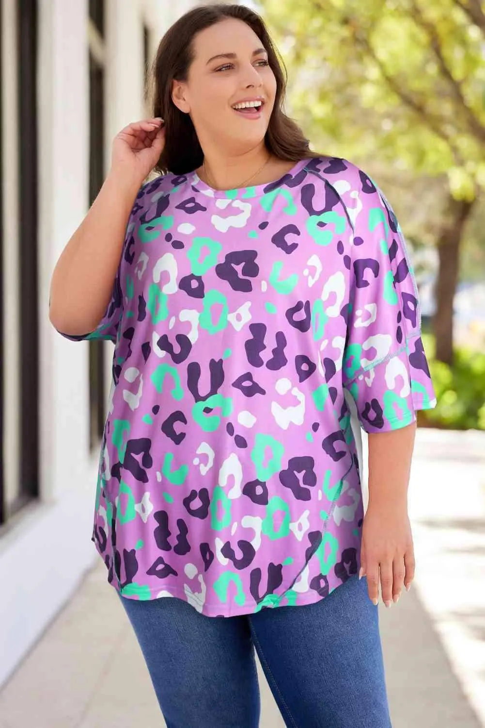 Plus Size Leopard Exposed Seam Tee Shirt Heliotrope Purple Women's T-Shirts - Tophatter Daily Deals