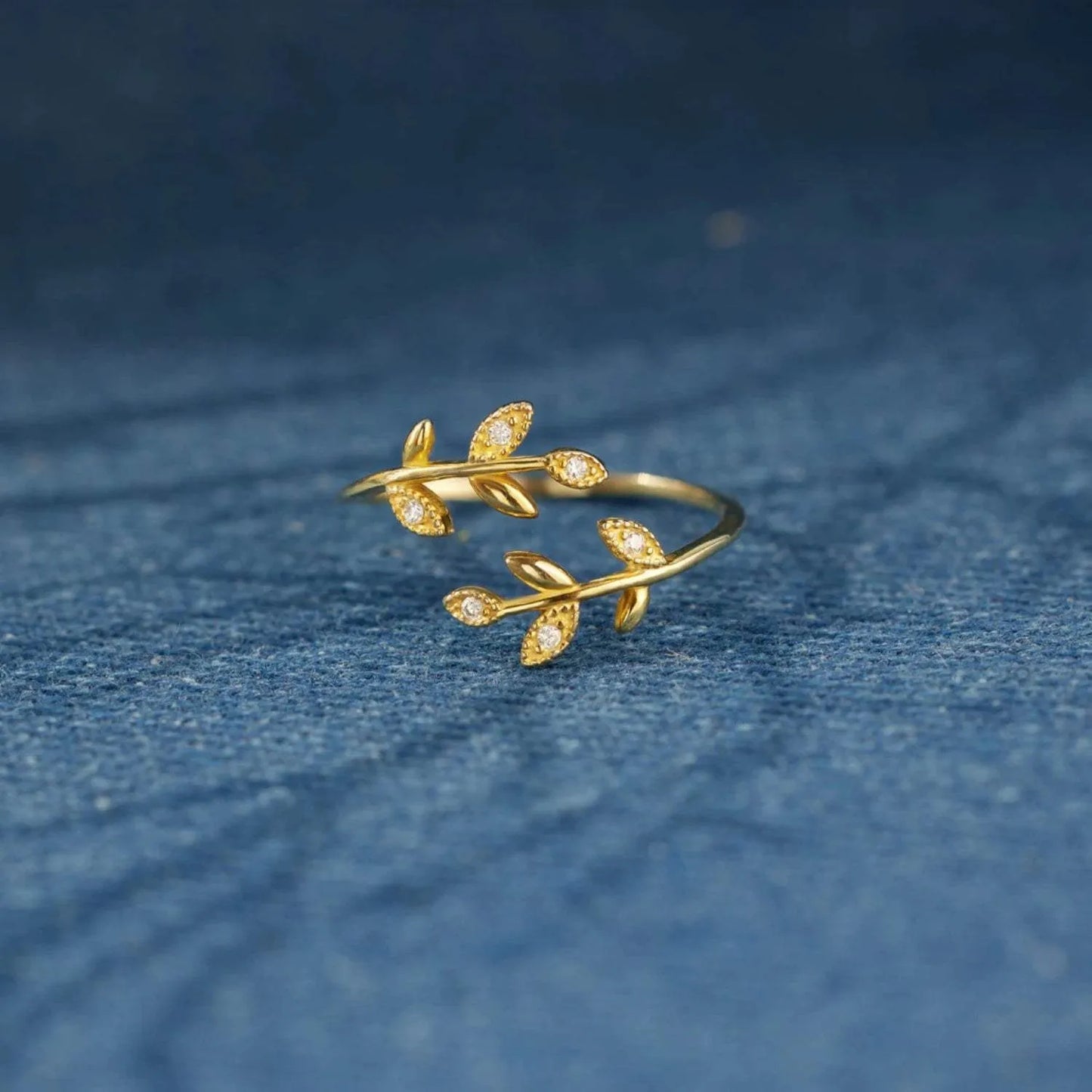 925 Sterling Silver Zircon Leaf Shape Ring Gold One Size Rings - Tophatter Daily Deals