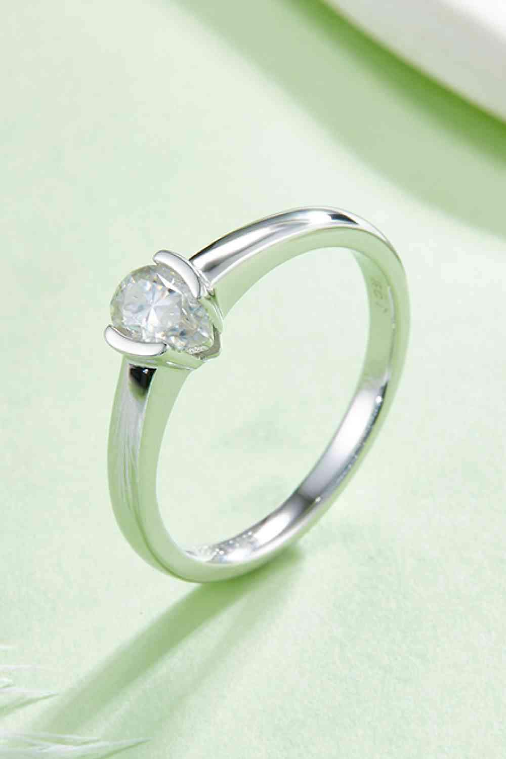 Moissanite 925 Sterling Silver Solitaire Ring Moissanite - Tophatter Daily Deals