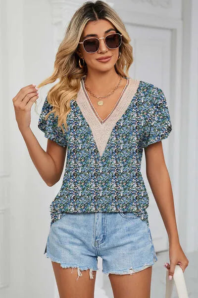 Floral V-Neck Short Sleeve T-Shirt Women's T-Shirts - Tophatter Daily Deals