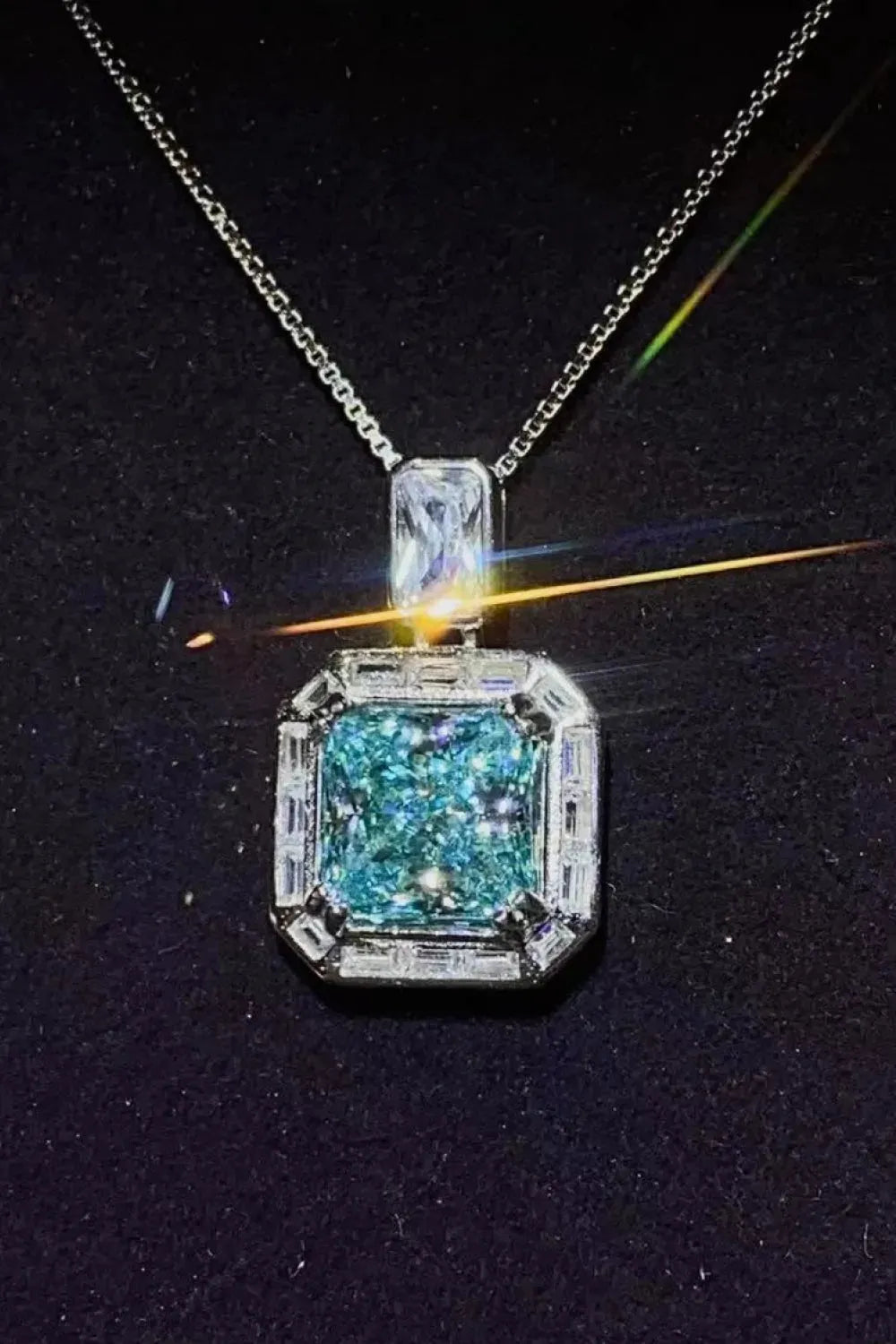 2 Carat Moissanite Square Pendant Necklace Moissanite - Tophatter Daily Deals