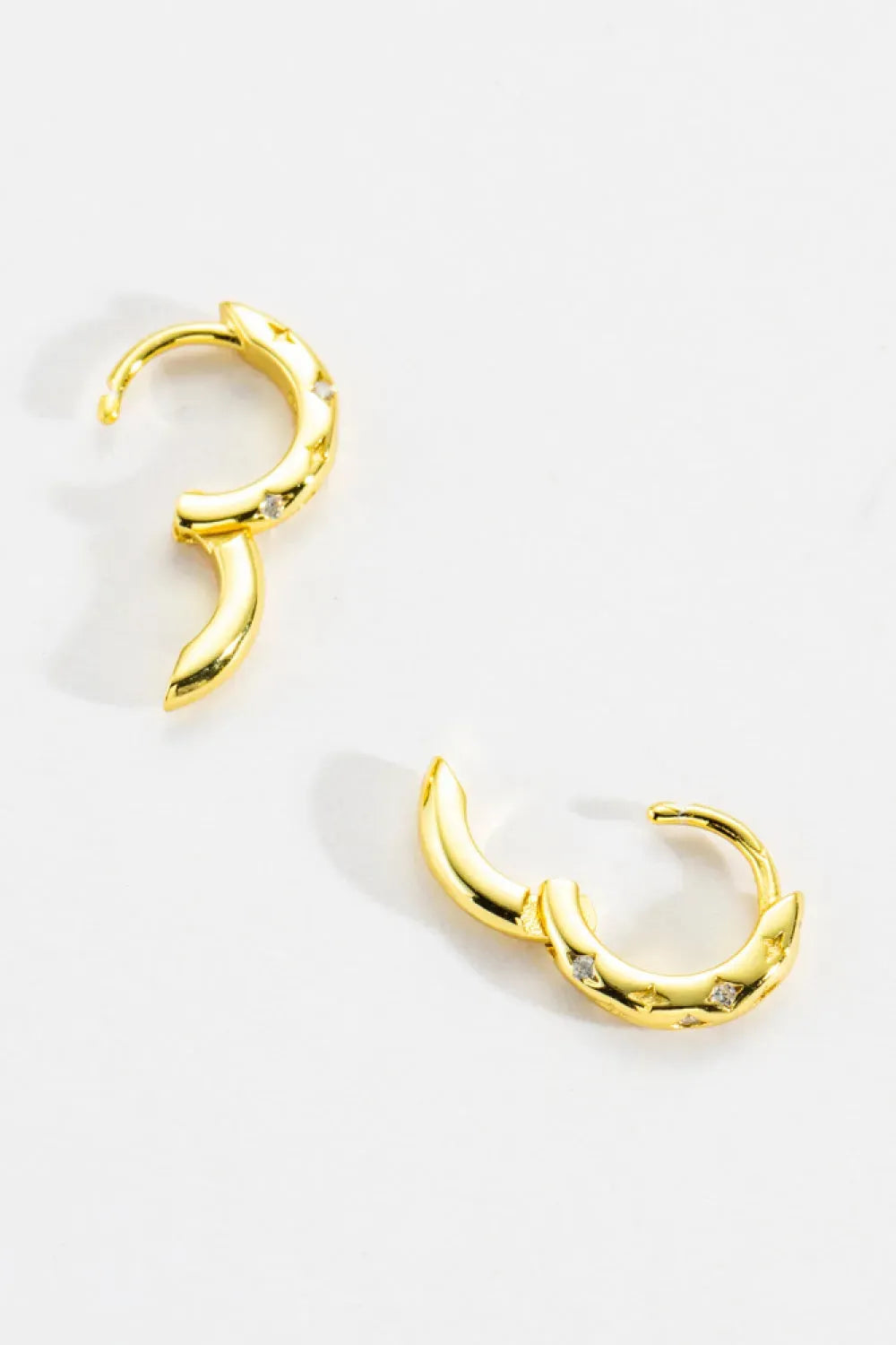 925 Sterling Silver Huggie Earrings Earrings - Tophatter Daily Deals